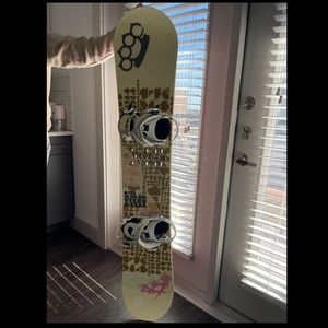 M4 VIXEN NEXIA SNOWBOARD 154 cm